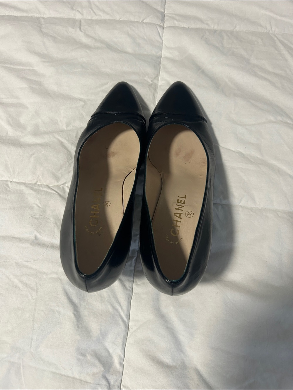 CHANEL Black Leather Pointed-Toe Heels - Picture 5 of 9
